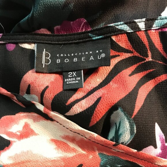 BOBEAU Plus Size Twist Front Black Floral-Print Dress 2X - Picture 7 of 9